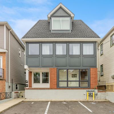 28 West 22 Nd St #1, Bayonne, NJ 07002