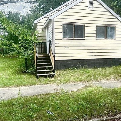 3304 Jefferson St, Muskegon, MI 49444