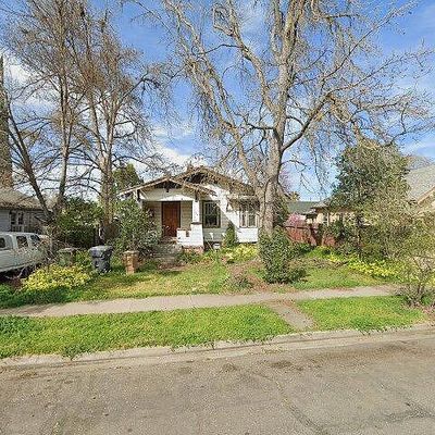 337 Flora St, Lodi, CA 95240