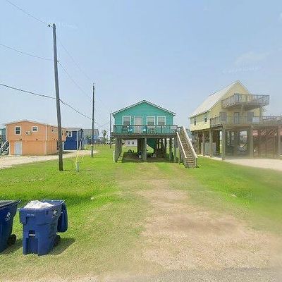 337 Thunder Rd, Freeport, TX 77541