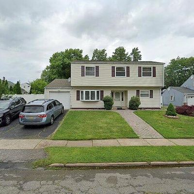 34 Doreen Dr, Avenel, NJ 07001