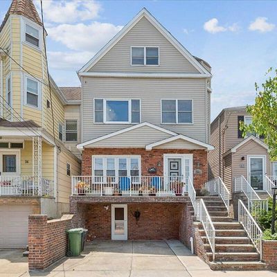 34 E 33 Rd St, Bayonne, NJ 07002