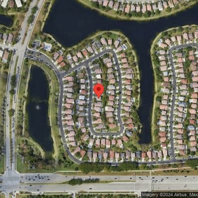 341 Nw 153 Rd Ln, Pembroke Pines, FL 33028