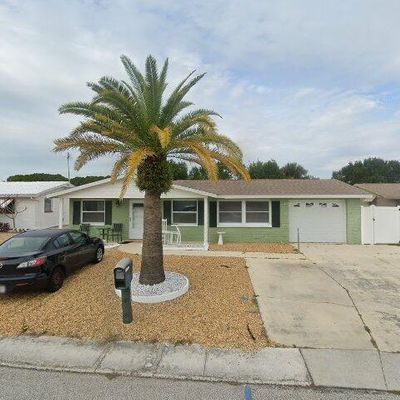 3423 Umber Rd, Holiday, FL 34691