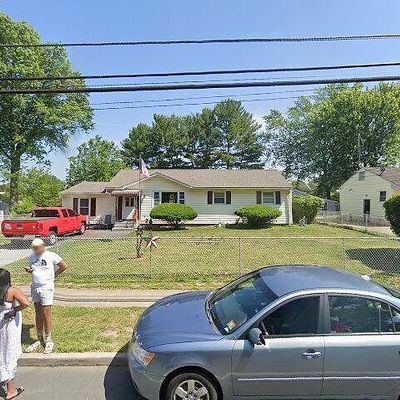 347 Green Ln, Ewing, NJ 08638