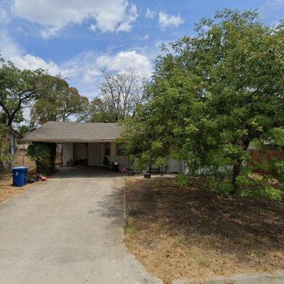 348 Lake Dr, Kerrville, TX 78028