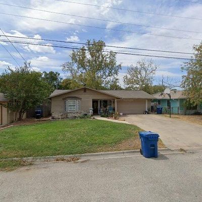 349 Lake Dr, Kerrville, TX 78028