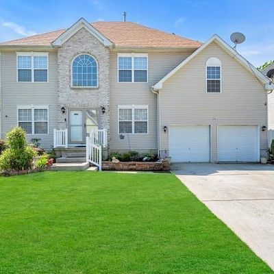 35 Chancellor Park Dr, Mays Landing, NJ 08330