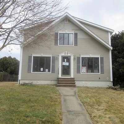 35 Seminole Trl, Cranston, RI 02921