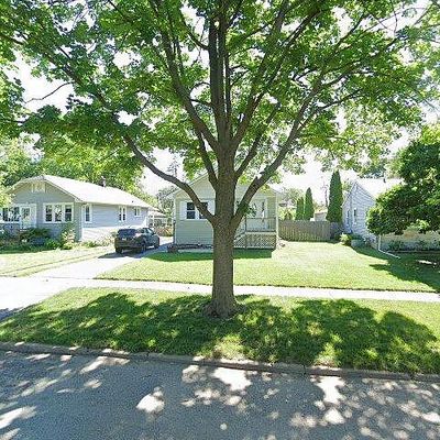 351 S Wisconsin Ave, Villa Park, IL 60181