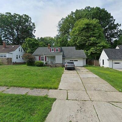 3656 Brinkmore Rd, Cleveland, OH 44121