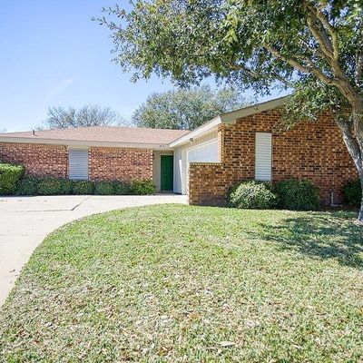 311 Timbertrail Cir, Portland, TX 78374