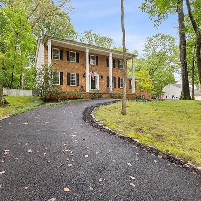 3146 Lookout Point Ct, Triangle, VA 22172