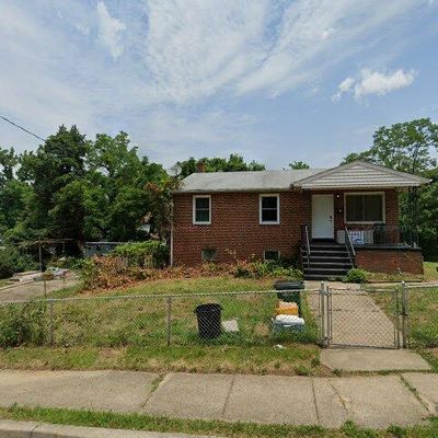 315 70 Th Pl, Capitol Heights, MD 20743