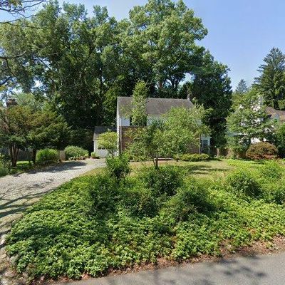 32 Florence Rd, Harrington Park, NJ 07640