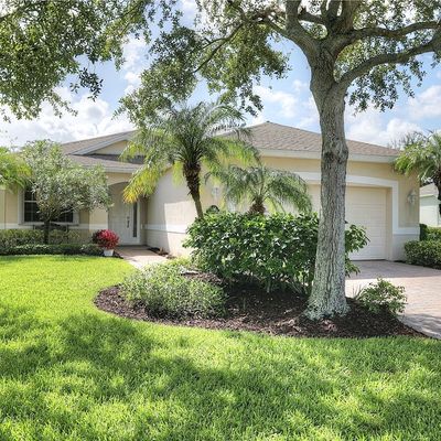 3213 Ashford Sq, Vero Beach, FL 32966