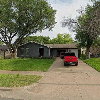 323 Halo St, Duncanville, TX 75137