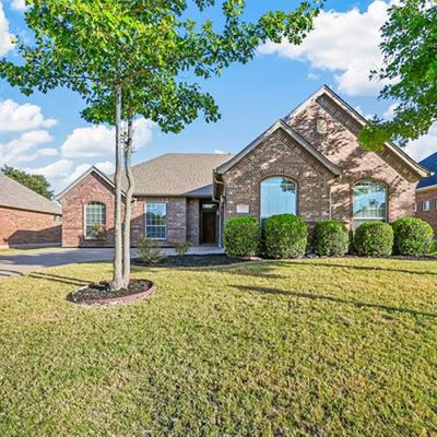 325 Parakeet Dr, Desoto, TX 75115