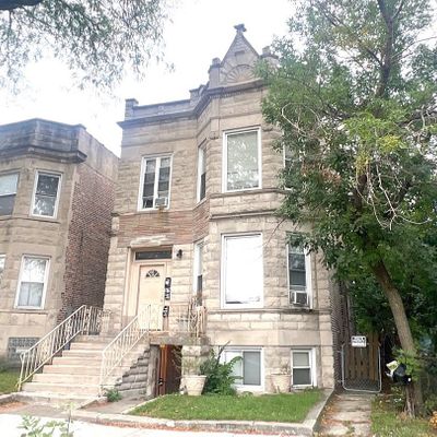 4018 W Cermak Rd, Chicago, IL 60623