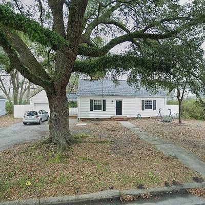 402 Brentwood Ave, Jacksonville, NC 28540