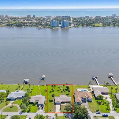 405 Silver Beach Dr, Daytona Beach, FL 32117