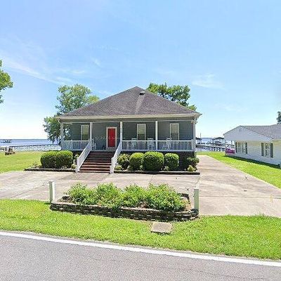 406 Canal Cove Road Lake Waccamaw, Waccamaw, NC 28450