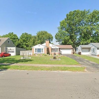 409 N Elm St, Lincoln, IL 62656