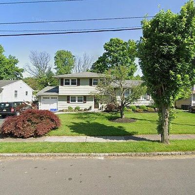 41 Hemlock Ter, Springfield, NJ 07081