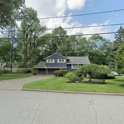 41 Rawson Ct, Hillsdale, NJ 07642