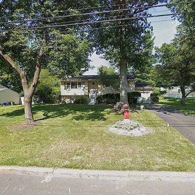 41 Shady Ln, Bound Brook, NJ 08805