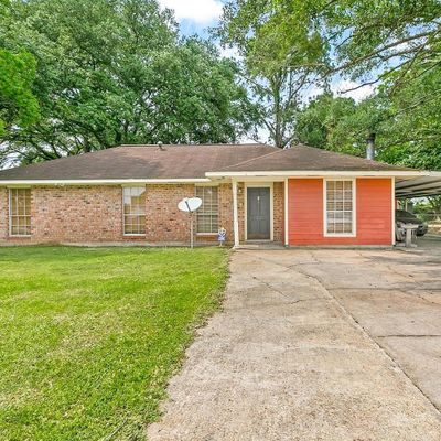 4167 Chestnut St, Zachary, LA 70791