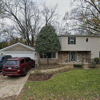 419 Sweitzer Rd, Algonquin, IL 60102