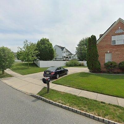 42 Fredrick Blvd, Swedesboro, NJ 08085