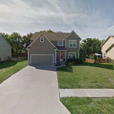 421 Sw Stacy Dr, Lees Summit, MO 64082