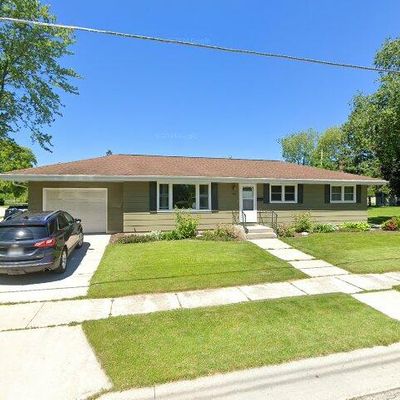 422 South St, Plymouth, WI 53073