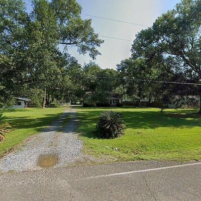 42480 Cannon Rd, Gonzales, LA 70737