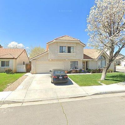 42519 Waterford Way, Lancaster, CA 93536