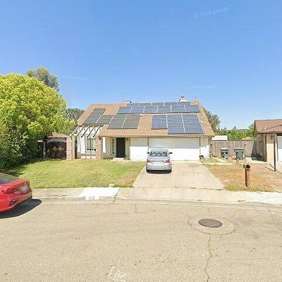 429 Brehler Ave, Sanger, CA 93657