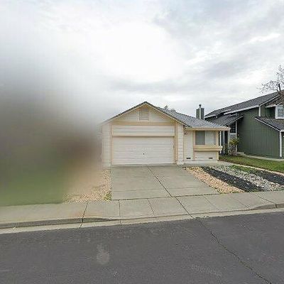 372 Zachary Dr, Vacaville, CA 95687