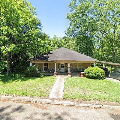 381 S Division St, West Point, MS 39773