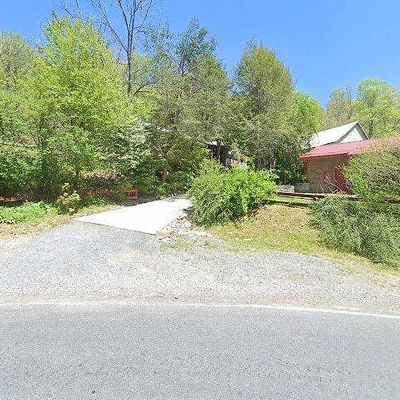 3838 Panther Creek Rd, Clyde, NC 28721