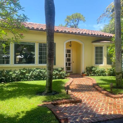 39 Country Rd S, Boynton Beach, FL 33436