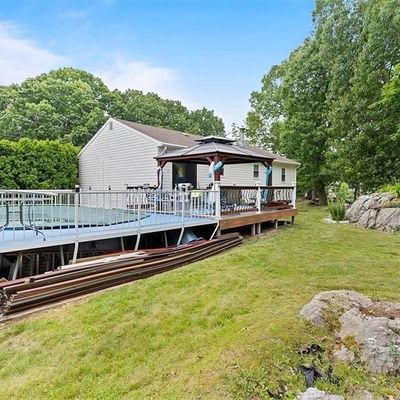 39 River Dr, Johnston, RI 02919