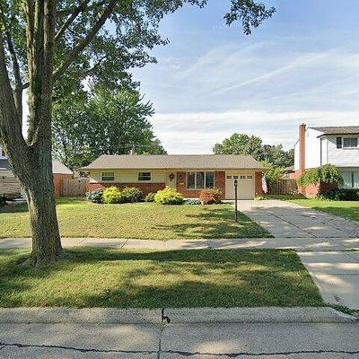 39529 Balboa Dr, Sterling Heights, MI 48313