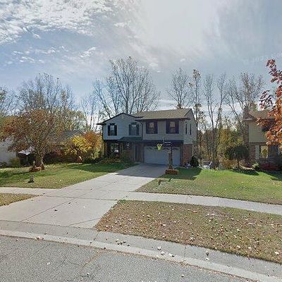 4872 Lore Dr, Waterford, MI 48329