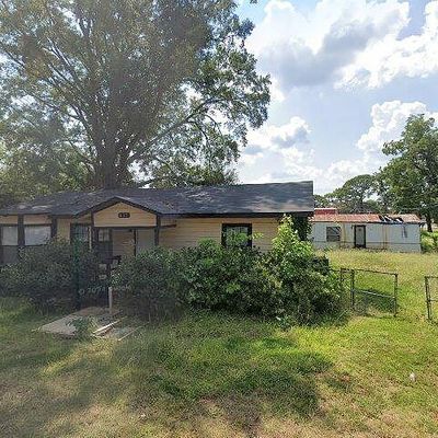 511 Pine St, San Augustine, TX 75972