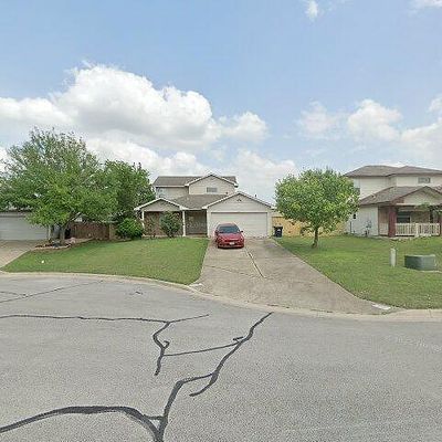 512 Garrett Ct, Hutto, TX 78634