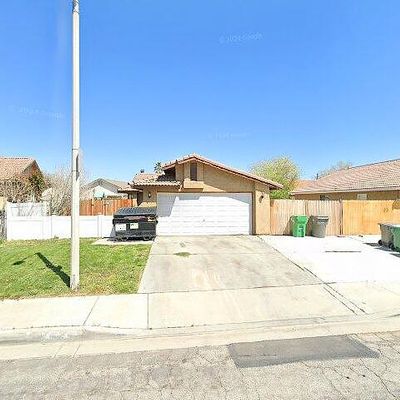 43810 Santa Rosa Cir, Lancaster, CA 93535