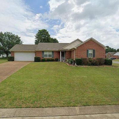 44 Hartsfield Dr, Jackson, TN 38305