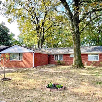 441 Green Acres Ln, Memphis, TN 38117